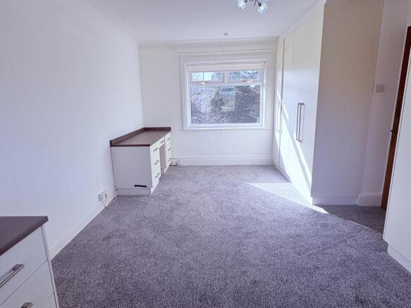 Main bedroom2