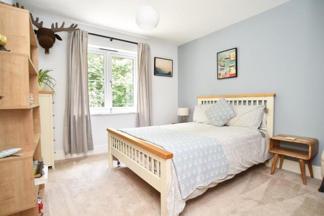 4 bed Detached for sale Image 12
