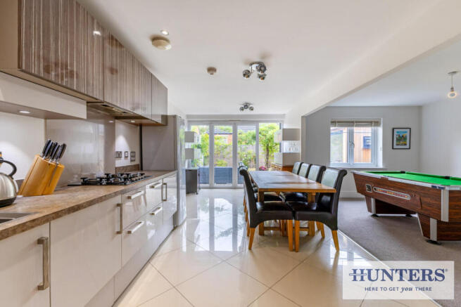 4 bed Detached for sale Image 4