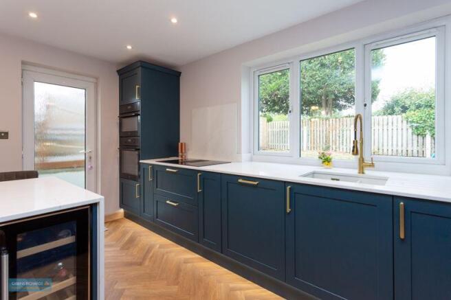 Kitchen/Breakfast Room