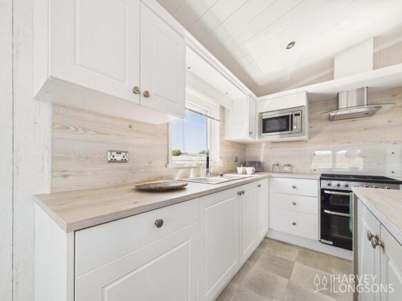 Swift Edmonton Kitchen Storage Winchelsea Sands Lo