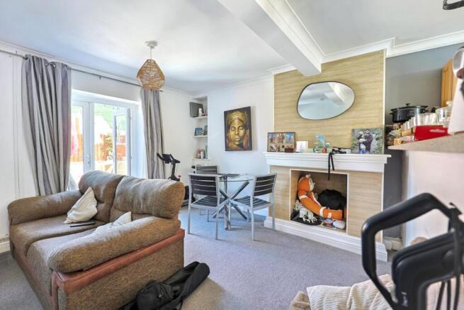 8 Mount Pleasant Cottages, Mountain Ash, Mid Glamorgan, CF45 3AH photo 4