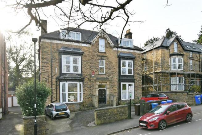 12 bed Block of Apartments for sale Image 11