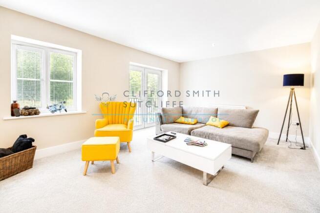 3 bed Semi-Detached for sale Image 11
