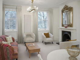 19, Ennismore Gardens, London SW7 1AA