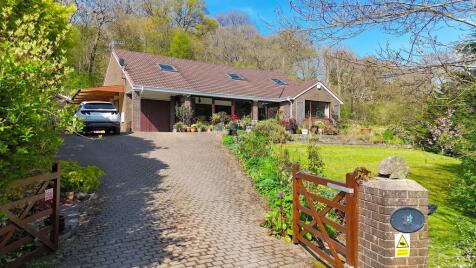 School Road, Abercrave, Powys.