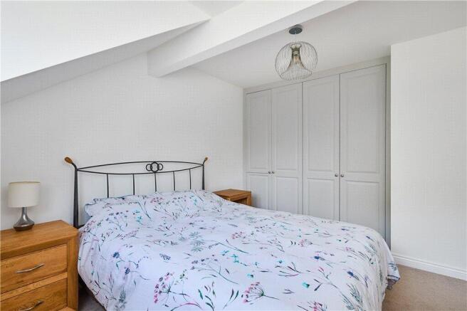 3 bed Terraced for sale Image 9
