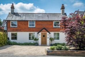 Summerdale, Headley Road, Grayshott, Hindhead GU26 6LB