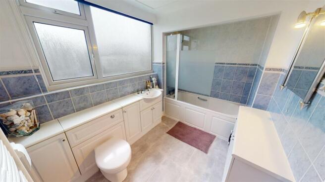 Villiers Crescent Bathroom
