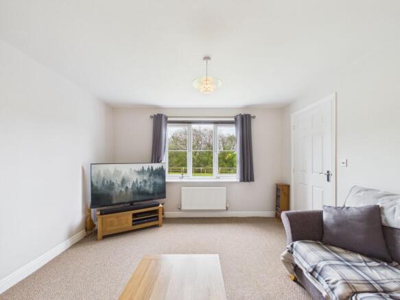 4 bed Detached for sale Image 5
