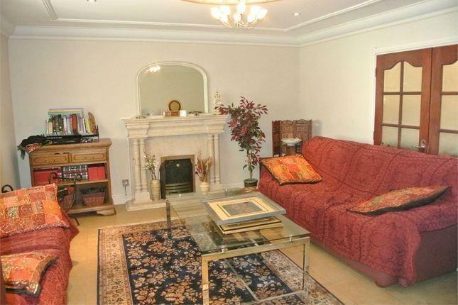 36 belham lounge.jpg