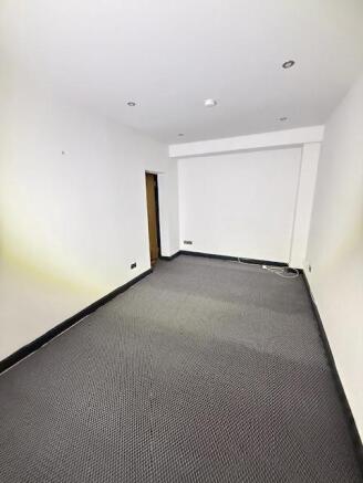 1 bed Flat to rent Image 9