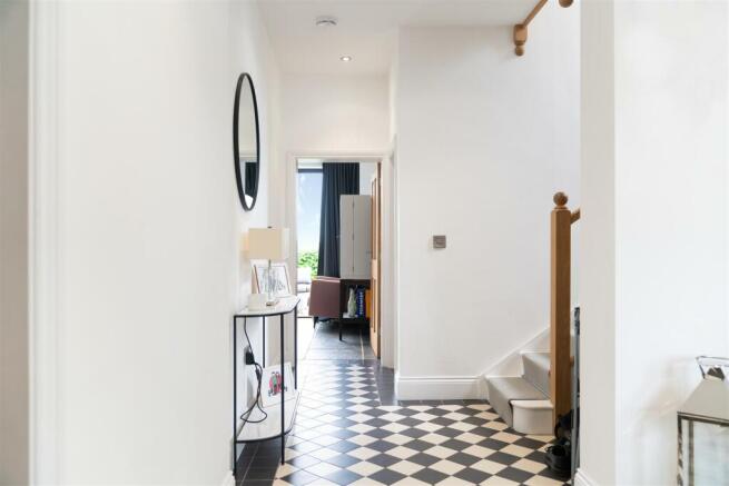 Hallway-5.jpg