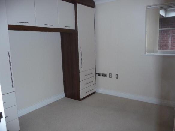 BEDROOM 2
