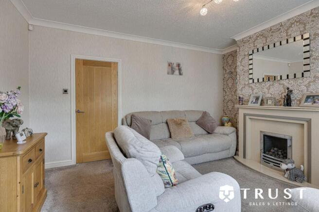 3 bed Semi-Detached for sale Image 10
