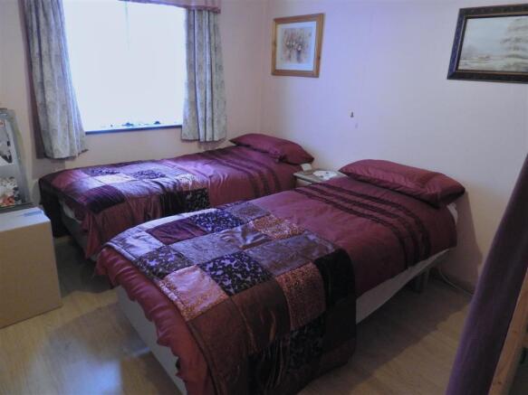 annex bedroom.JPG
