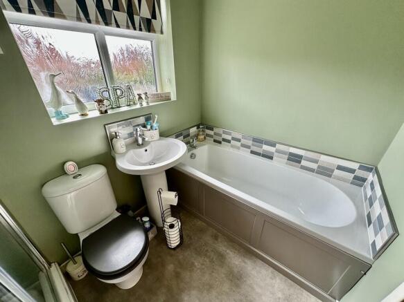 3 bed Semi-Detached for sale Image 11