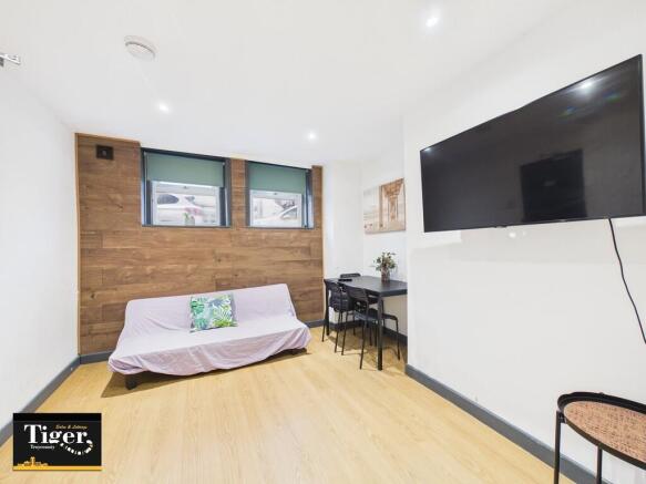 CAM03440G0-PR0522...