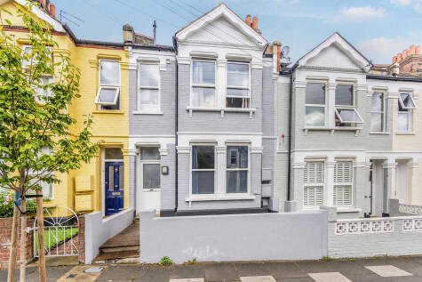 Berrymead Gardens, London, W3