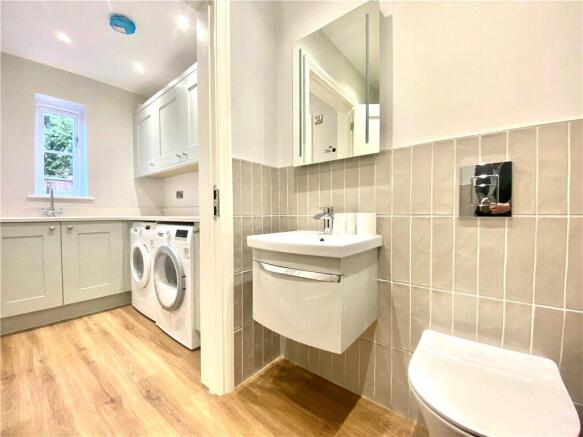 3 bed End of Terrace to rent Image 4