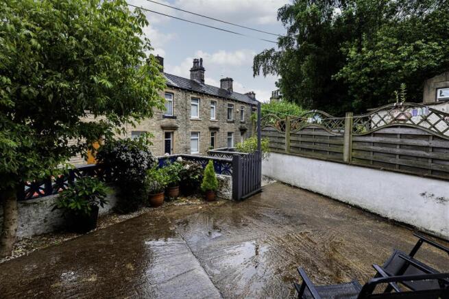 2 bed Terraced for sale Image 4