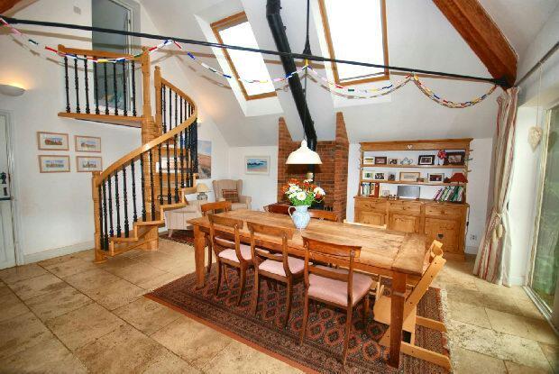 Dining/Family Room