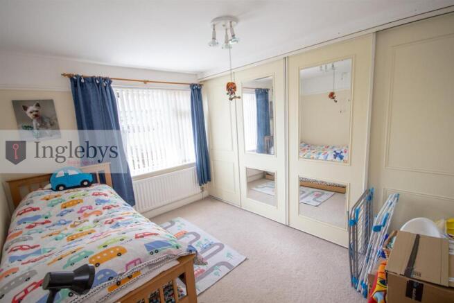 3 bed Semi-Detached for sale Image 12