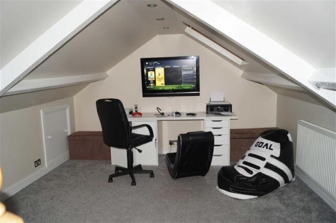 ATTIC ROOM
