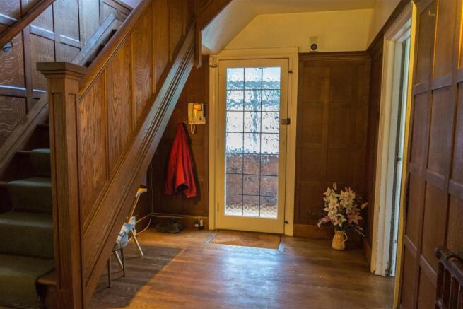 Little Orchard Hall landing and stairs-4.jpg