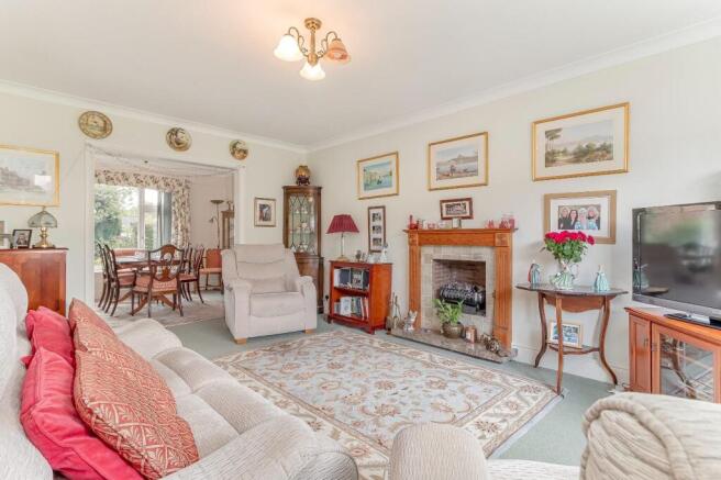 4 bed Detached for sale Image 6