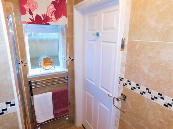 EN-SUITE 3 