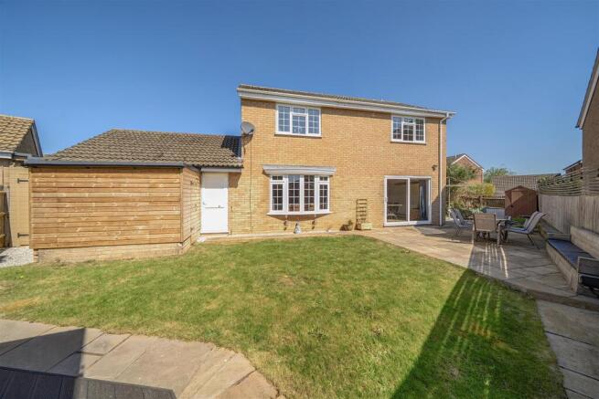 Kipling Drive, Towcester, NN12 photo 4