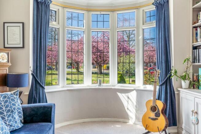 6 bed Semi-Detached for sale Image 4