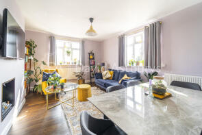 6, St Margarete Court, Beaconsfield Road, Brunswick Park, London N11 3AD