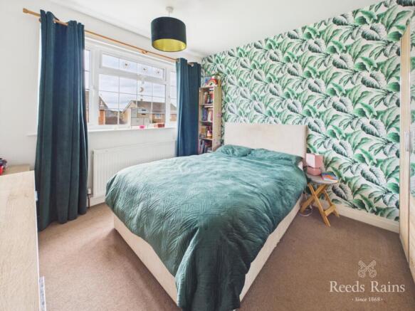 4 bed Detached for sale Image 8