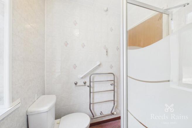 2 bed Bungalow for sale Image 12
