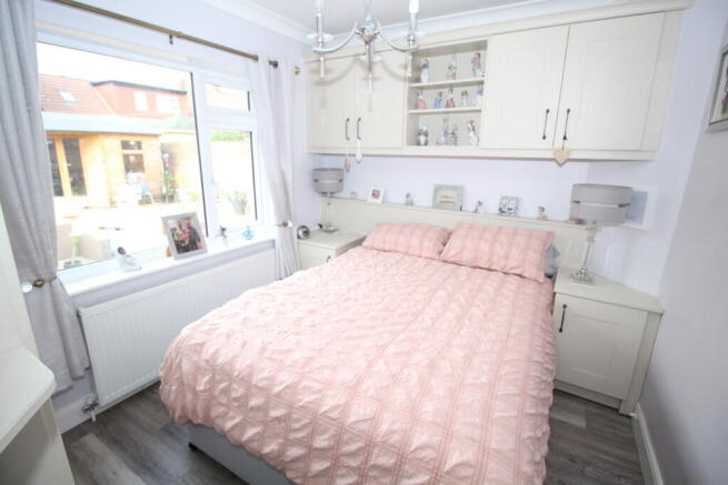 2 bed Semi-Detached Bungalow for sale Image 11