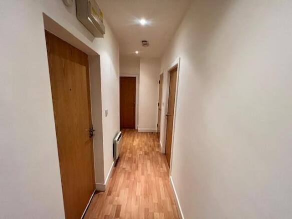 1 bed Flat to rent Image 4