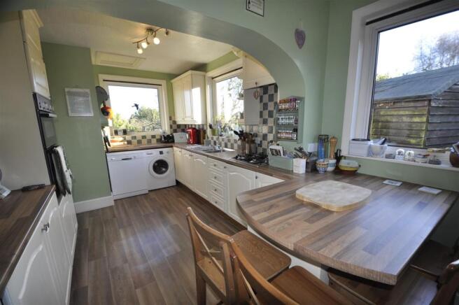 Kitchen / Breakfast Room