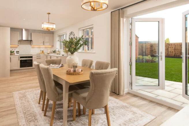 4 bed Detached for sale Image 3