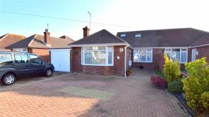 57, Barfield Park, Lancing BN15 9DF