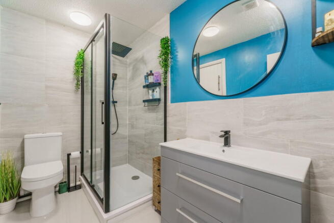 2 bed Semi-Detached for sale Image 12