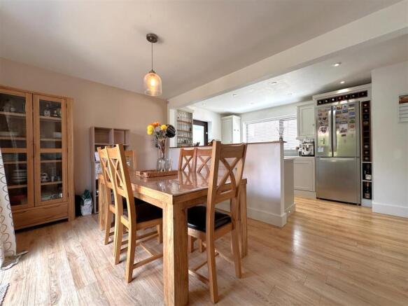 Open-Plan Dining Kitchen 165