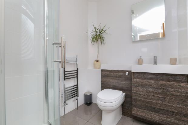 Ensuite