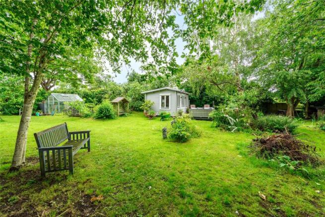 Garden / Outbuilding