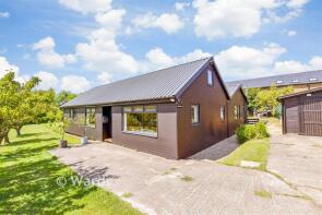 Orchard Bungalow, Buck Hole Farm Road, High Halstow, Rochester ME3 8SE
