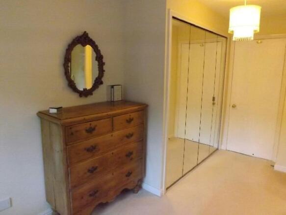 Bedroom 1 Pic 2