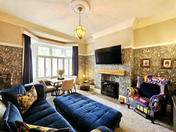 4 bed Semi-Detached for sale Image 6