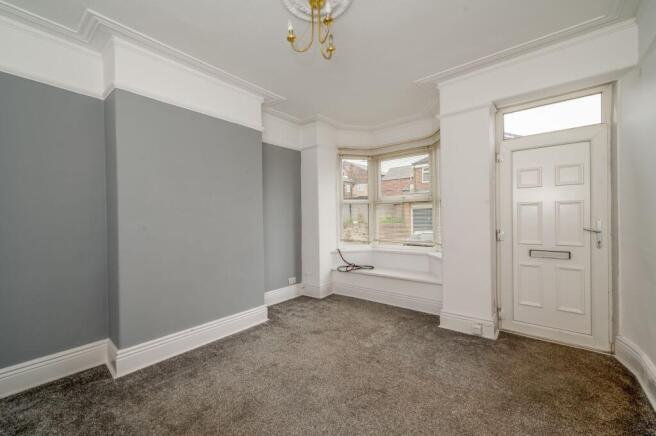 3 bed Terraced to rent Image 4