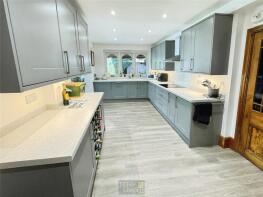 52, Upminster Road, Hornchurch RM12 6PJ